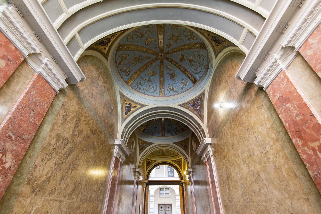Apartment Near The Heroes Square Budapest Exterior photo