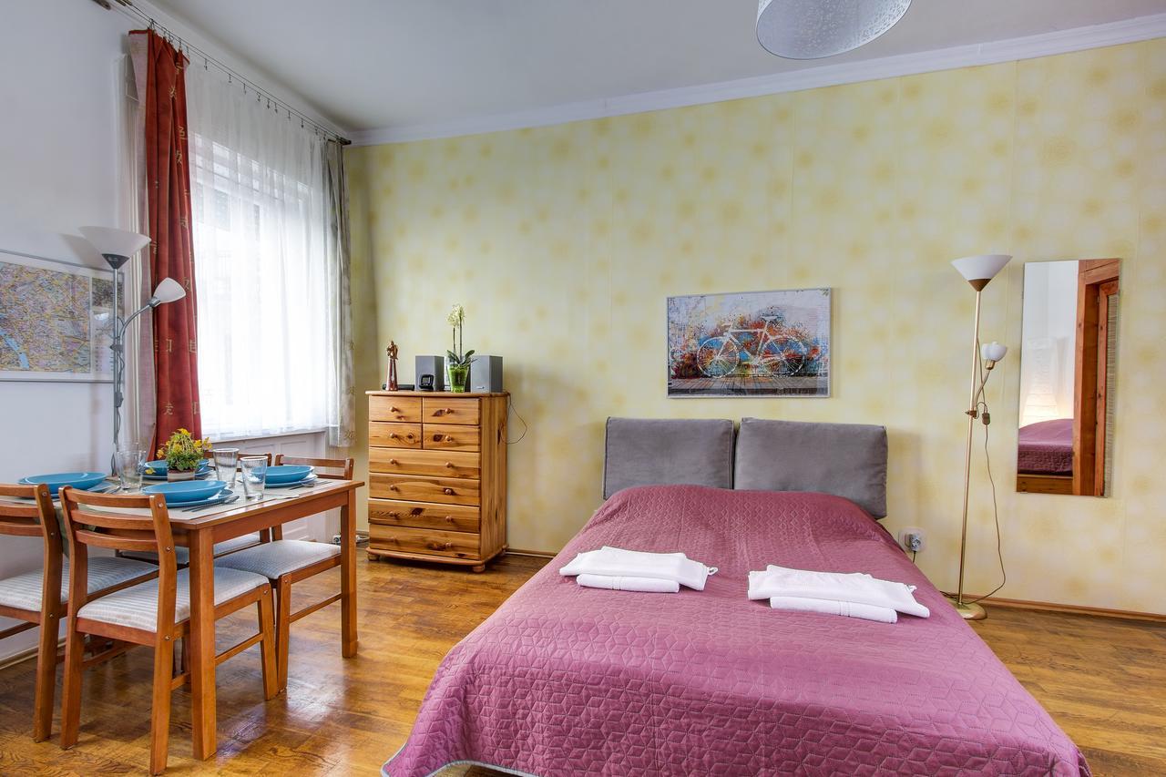 Apartment Near The Heroes Square Budapest Exterior photo