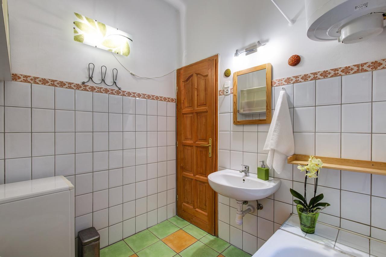 Apartment Near The Heroes Square Budapest Exterior photo