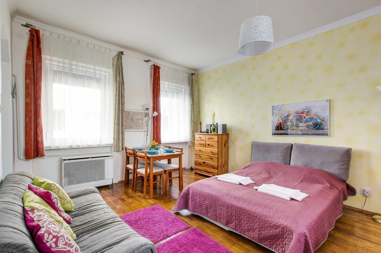 Apartment Near The Heroes Square Budapest Exterior photo