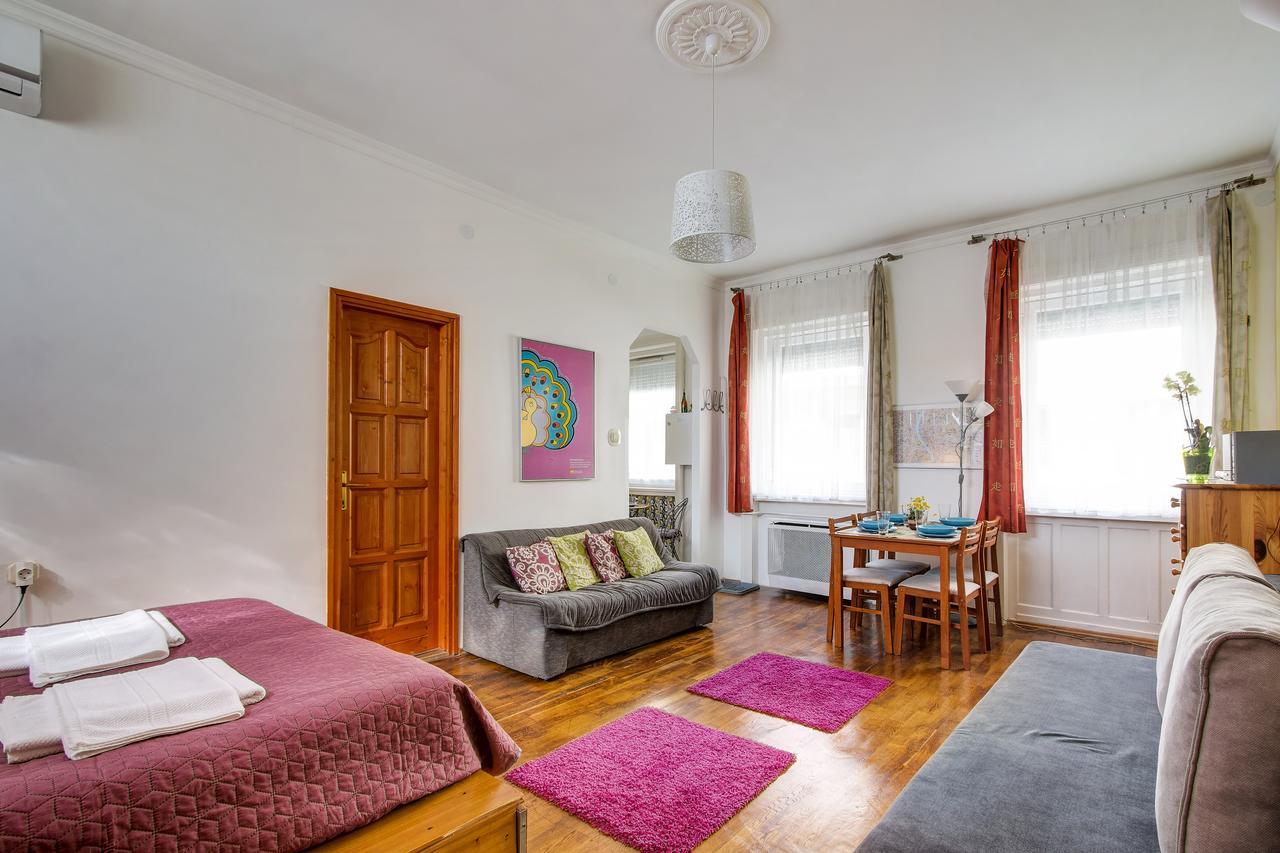 Apartment Near The Heroes Square Budapest Exterior photo